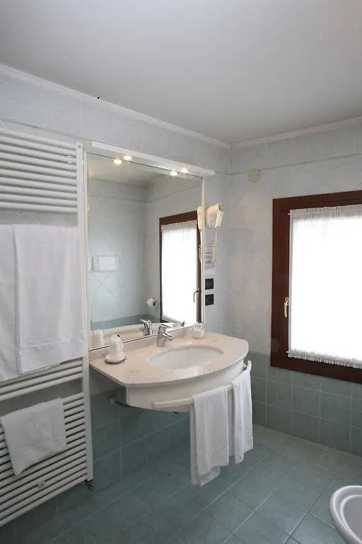 Albergo Alla Campana Доло Италия